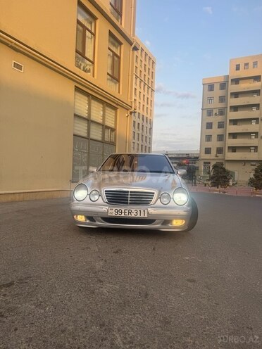 Mercedes E 270 2001, 468,000 km - 2.7 l - Bakı