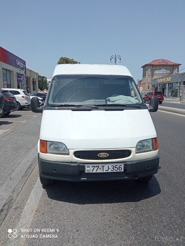 Ford Transit-1