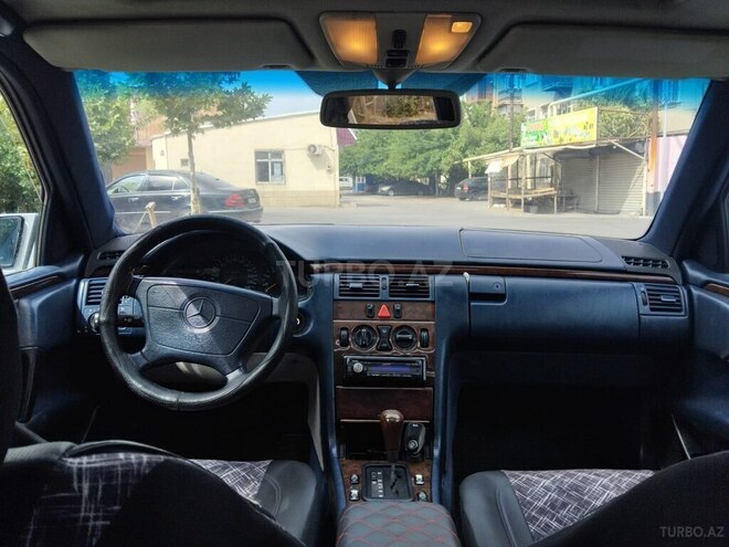 Mercedes E 230 1995, 480,000 km - 2.3 l - Bakı