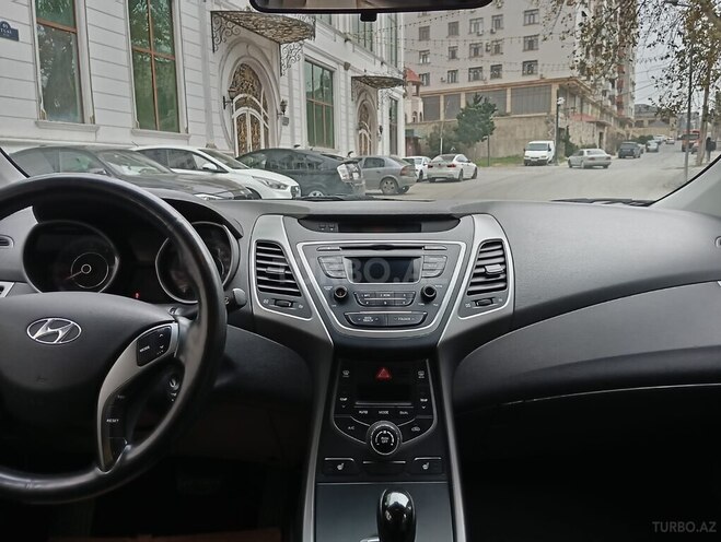 Hyundai Elantra 2015, 195,000 km - 1.6 l - Bakı