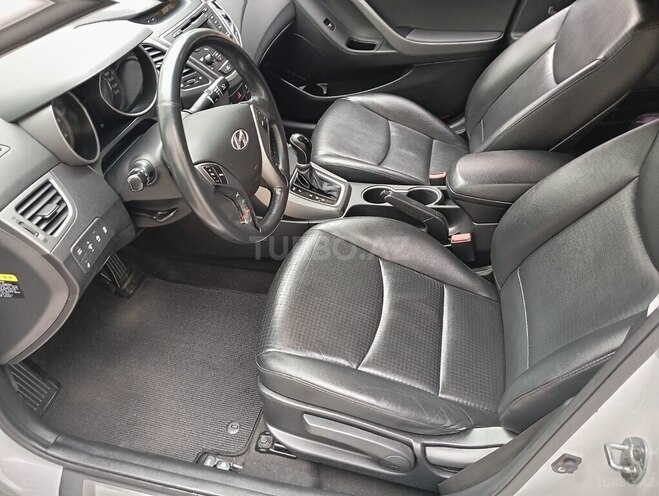 Hyundai Elantra 2015, 195,000 km - 1.6 l - Bakı