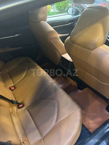 Toyota Camry-6
