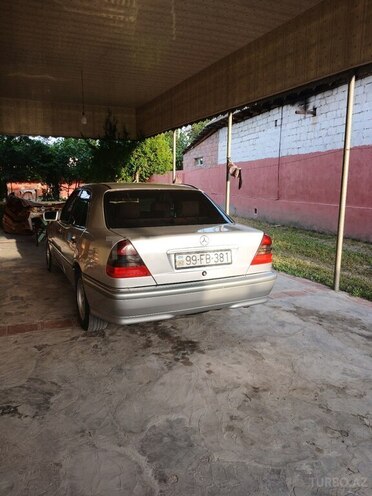 Mercedes C 200 1999, 300,000 km - 2.0 l - Kürdəmir
