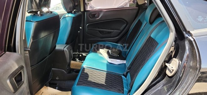 Ford Fiesta 2017, 142,150 km - 1.6 l - Bakı