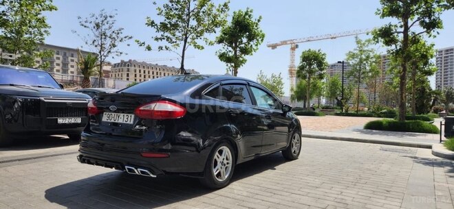 Ford Fiesta 2017, 142,150 km - 1.6 l - Bakı
