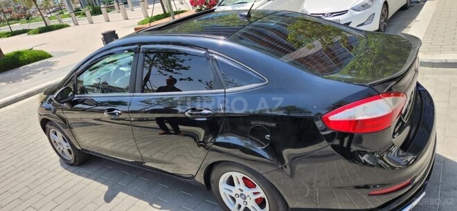 Ford Fiesta 2017, 142,150 km - 1.6 l - Bakı