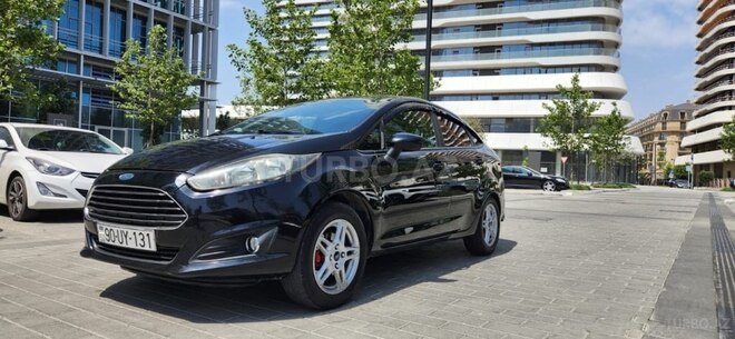 Ford Fiesta 2017, 142,150 km - 1.6 l - Bakı