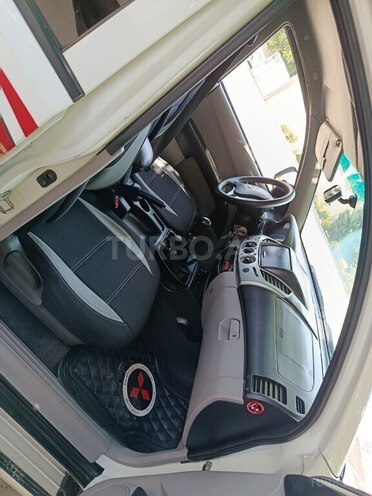 Mitsubishi L200 2014, 176,000 km - 2.5 l - Bakı