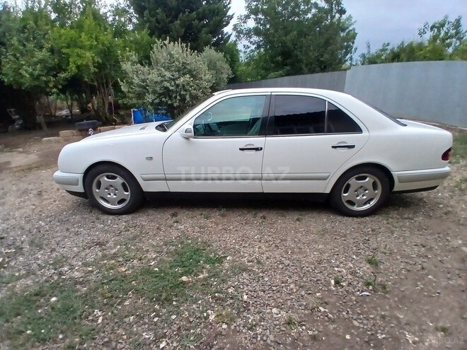Mercedes E 220 d 1998, 472,146 km - 2.2 l - Masallı