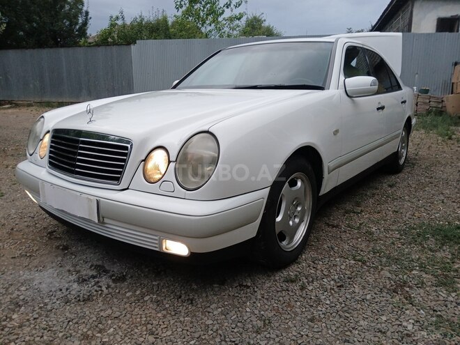 Mercedes E 220 d 1998, 472,146 km - 2.2 l - Masallı