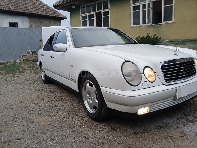 Mercedes E 220 d 1998, 472,146 km - 2.2 l - Masallı