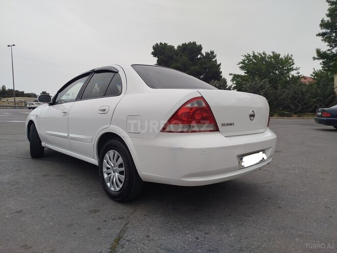 Nissan Sunny 2011, 324,000 km - 1.6 l - Bakı