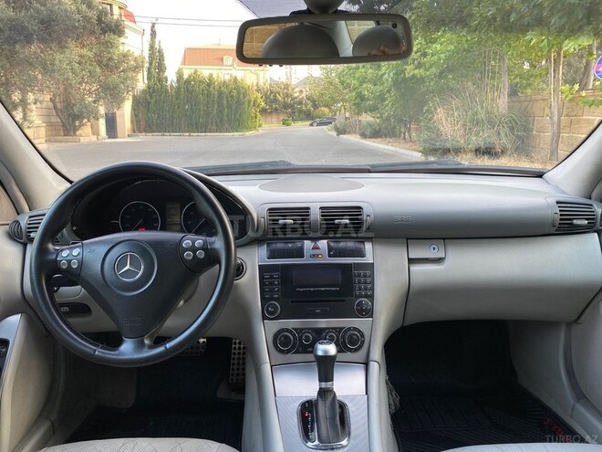 Mercedes C 230 2004, 197,000 km - 1.8 l - Bakı