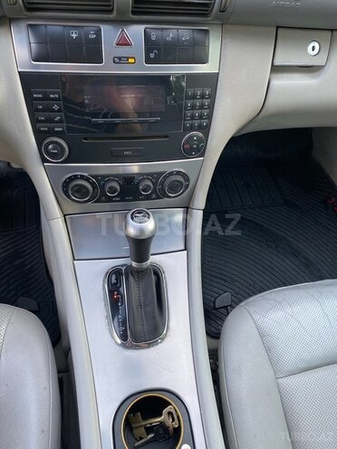 Mercedes C 230 2004, 197,000 km - 1.8 l - Bakı
