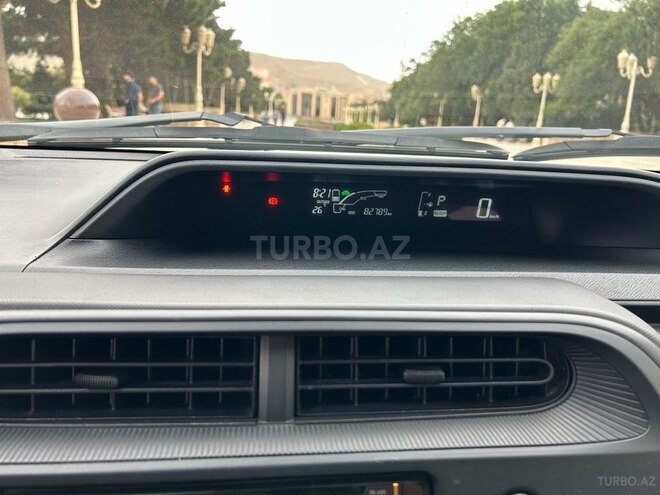 Toyota Aqua 2017, 83,000 km - 1.5 l - Bakı