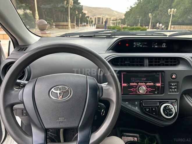 Toyota Aqua 2017, 83,000 km - 1.5 l - Bakı