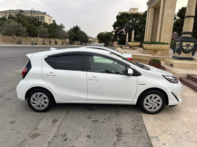 Toyota Aqua 2017, 83,000 km - 1.5 l - Bakı