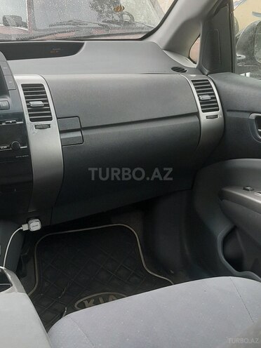 Toyota Prius 2009, 375,000 km - 1.5 л - Bakı