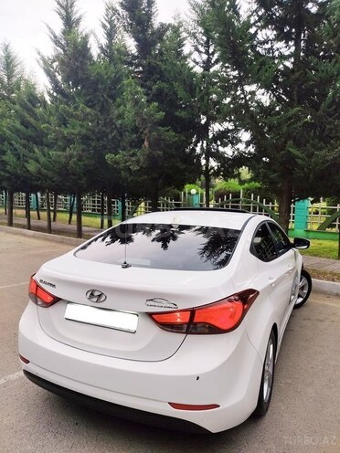 Hyundai Elantra 2015, 98,600 km - 1.8 л - Masallı