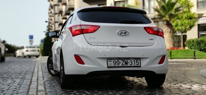 Hyundai i30 2015, 133,437 km - 1.6 l - Bakı