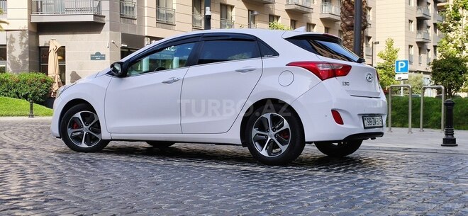 Hyundai i30 2015, 133,437 km - 1.6 l - Bakı
