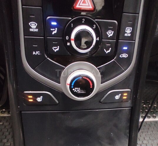 Hyundai Elantra 2015, 98,600 km - 1.8 л - Masallı