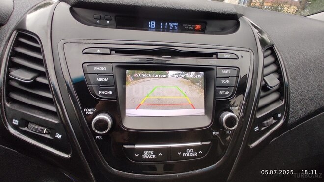 Hyundai Elantra 2015, 98,600 km - 1.8 л - Masallı