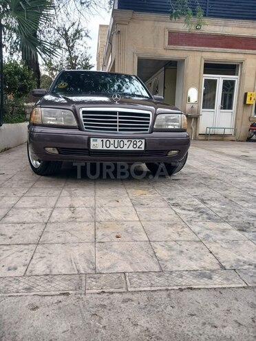 Mercedes C 180 1995, 456,000 km - 1.8 l - Qazax
