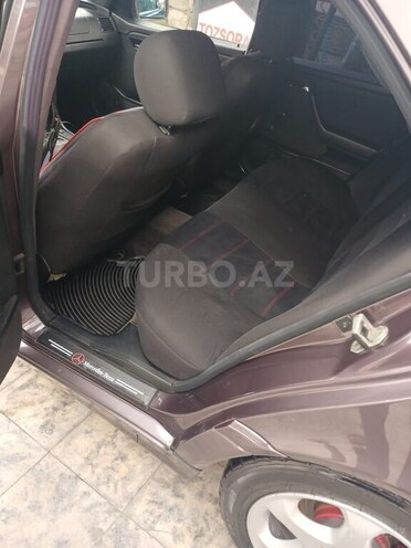 Mercedes C 180 1995, 456,000 km - 1.8 l - Qazax