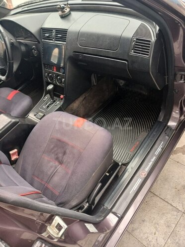 Mercedes C 180 1995, 456,000 km - 1.8 l - Qazax