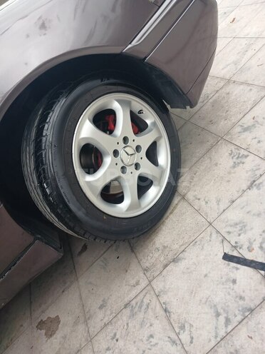 Mercedes C 180 1995, 456,000 km - 1.8 l - Qazax