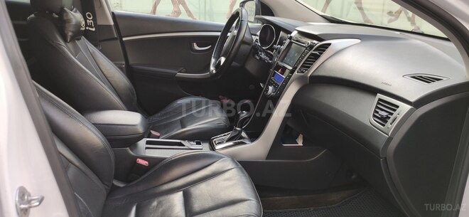 Hyundai i30 2015, 133,437 km - 1.6 l - Bakı