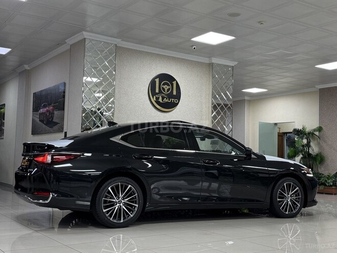 Lexus ES 300h-5