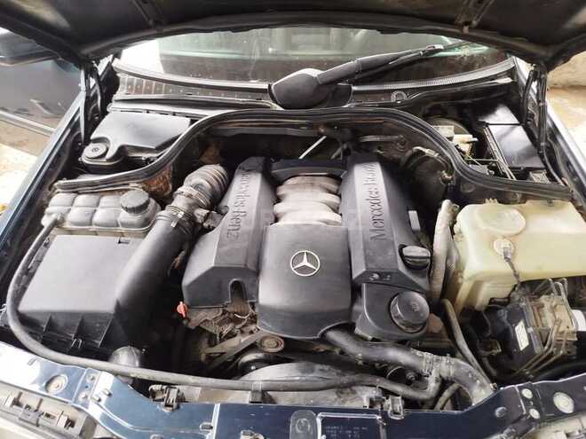 Mercedes C 240 1998, 200,000 km - 2.4 л - Neftçala