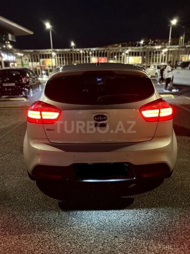 Kia Rio 2011, 250,000 km - 1.1 l - Bakı