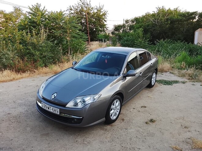 Renault Laguna-2