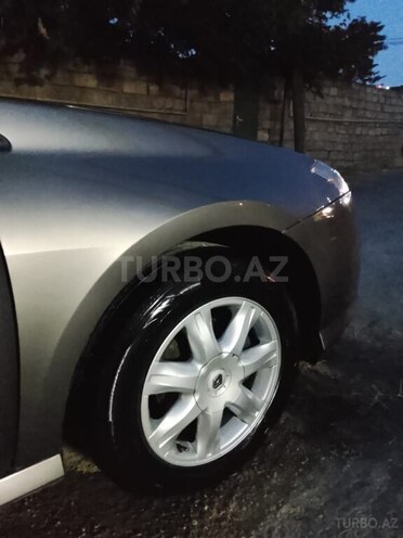 Renault Laguna-19