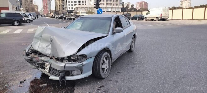 Mitsubishi Galant 1999, 142,563 km - 2.0 l - Bakı