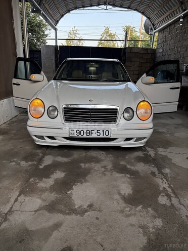 Mercedes E 240 1999, 229,815 km - 2.4 л - Sumqayıt