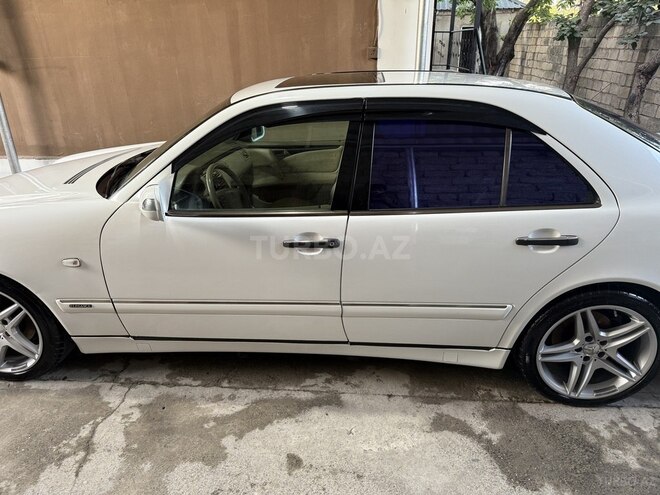 Mercedes E 240 1999, 229,815 km - 2.4 л - Sumqayıt