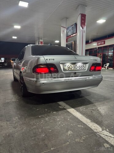 Mercedes E 270 2000, 382,000 km - 2.7 l - Bakı