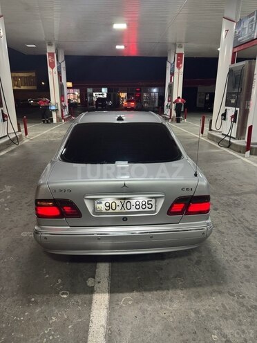 Mercedes E 270 2000, 382,000 km - 2.7 l - Bakı