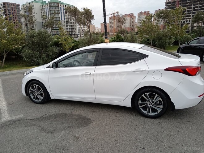 Hyundai Avante 2015, 177,200 km - 1.6 л - Bakı