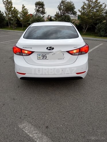 Hyundai Avante 2015, 177,200 km - 1.6 л - Bakı