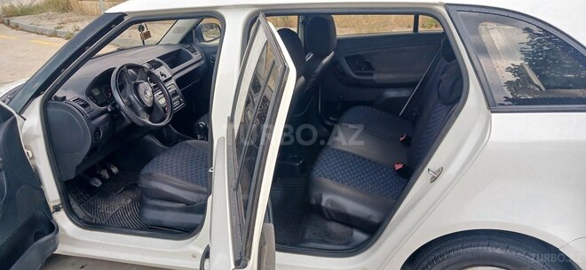 Skoda Fabia 2013, 234,123 km - 1.6 l - Bakı