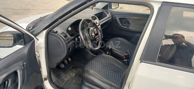Skoda Fabia 2013, 234,123 km - 1.6 l - Bakı