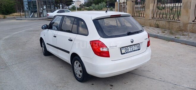 Skoda Fabia 2013, 234,123 km - 1.6 l - Bakı