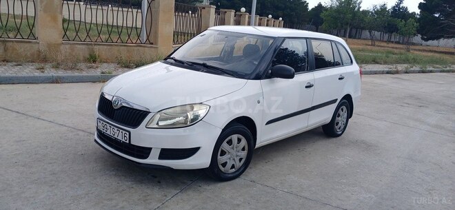 Skoda Fabia 2013, 234,123 km - 1.6 l - Bakı