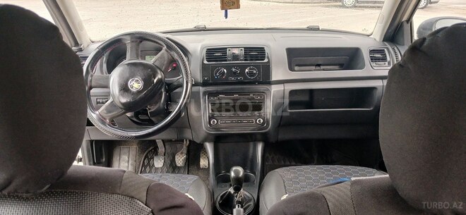 Skoda Fabia 2013, 234,123 km - 1.6 l - Bakı