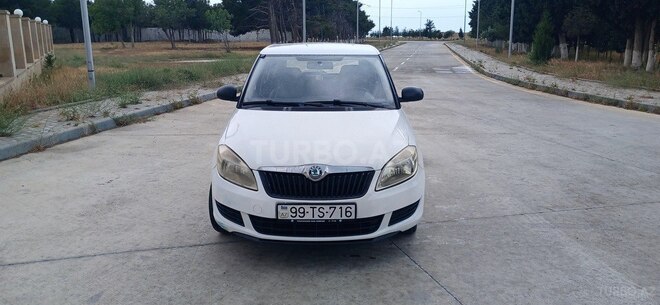Skoda Fabia 2013, 234,123 km - 1.6 l - Bakı